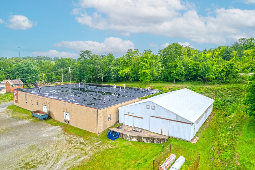 More Photos Of 55-57 Mark Dr, Delmont Light Manufacturing For Lease