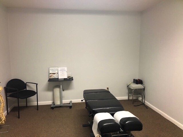 More Photos Of 795 Crestview Cir, Port Charlotte Medical For Sale