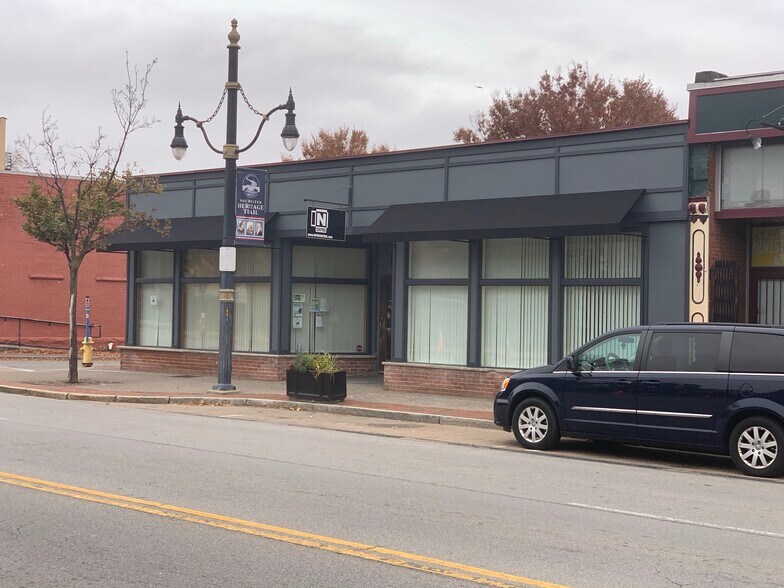 Primary Photo Of 470 W Main St, Rochester Office For Lease