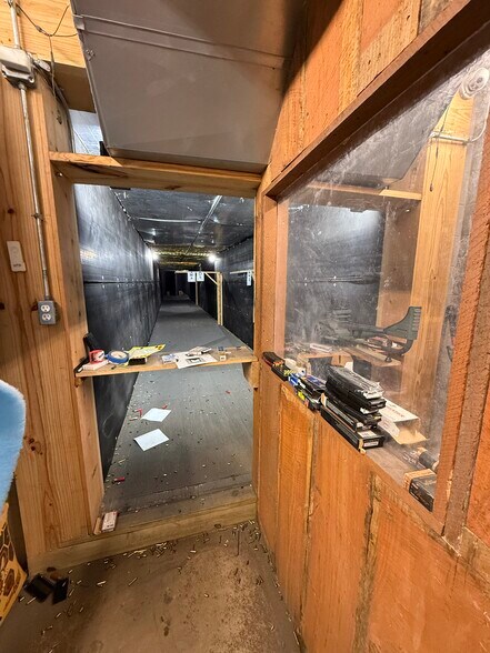 More Photos Of 35423 SH-249, Suite B, Pinehurst Showroom For Lease