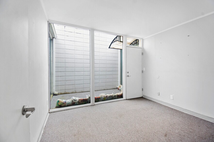More Photos Of 315 11th Ave N, Jacksonville Beach Medical For Lease
