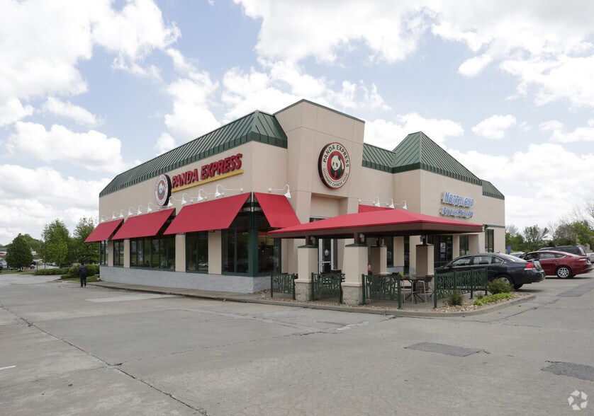 Primary Photo Of 6001-6005 NW Barry Rd, Kansas City Unknown For Lease