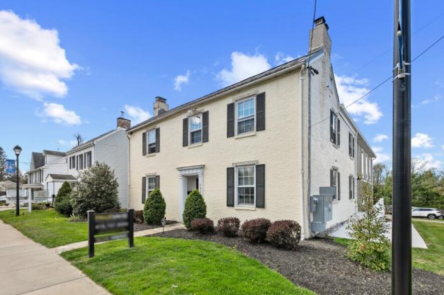 More Photos Of 406 Main St, Reisterstown Loft Creative Space For Sale