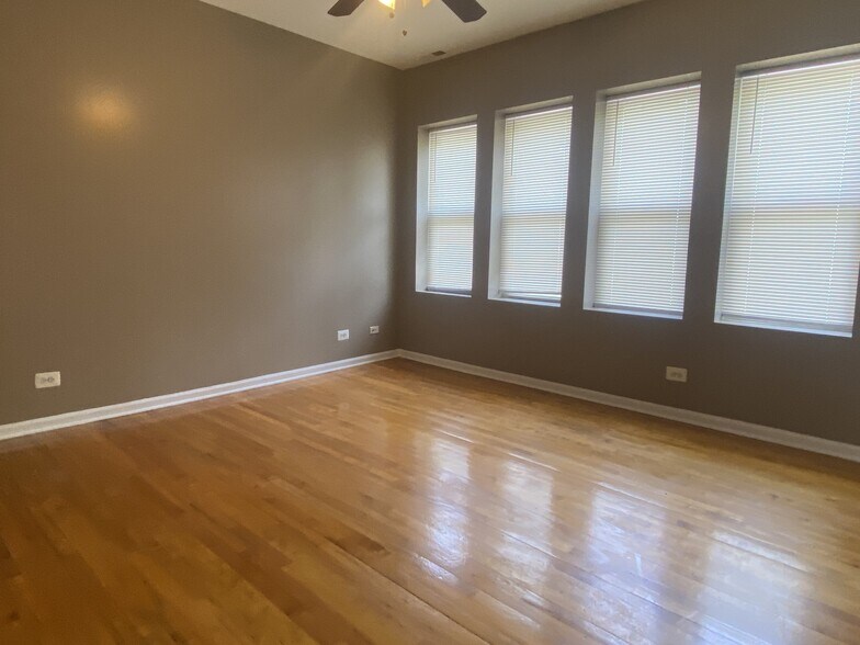 More Photos Of 6700 S Clyde Ave, Chicago Apartments For Sale