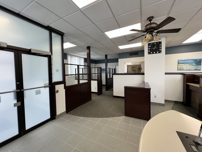 More Photos Of 6948 Cato St, Pavilion Bank For Sale
