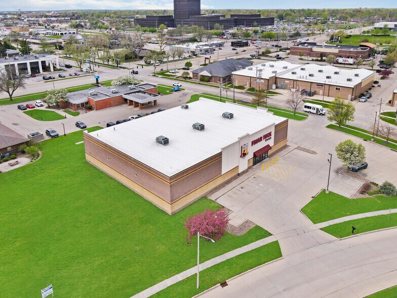 More Photos Of 2401 Maloney Dr, Bloomington Department Store For Sale