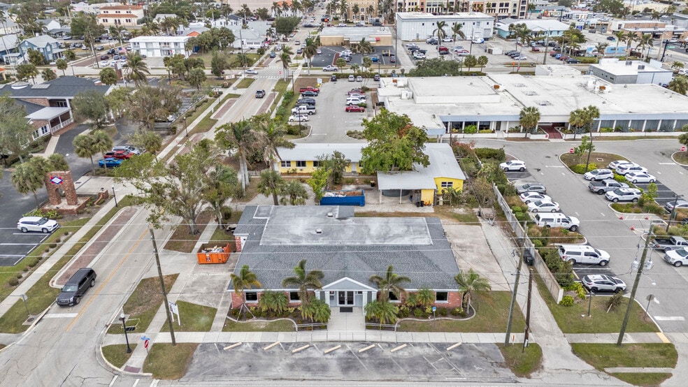 More Photos Of 128 W Charlotte Ave, Punta Gorda Office Residential For Sale