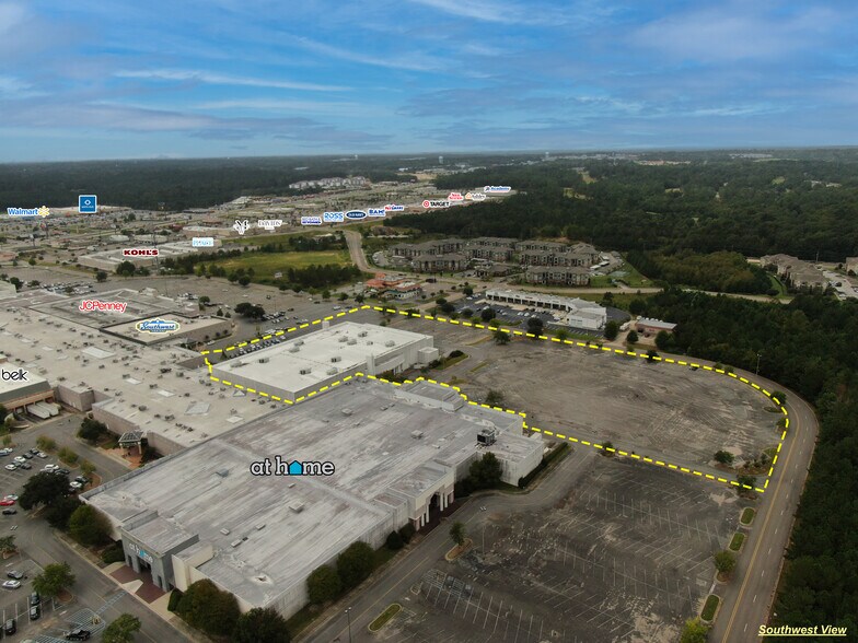 More Photos Of 1000 Turtle Creek Dr, Hattiesburg Department Store For Lease