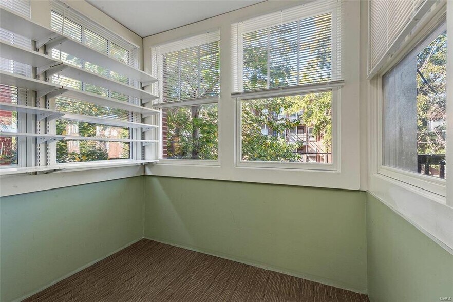 More Photos Of 757 Syracuse Ave, Saint Louis Apartments For Sale