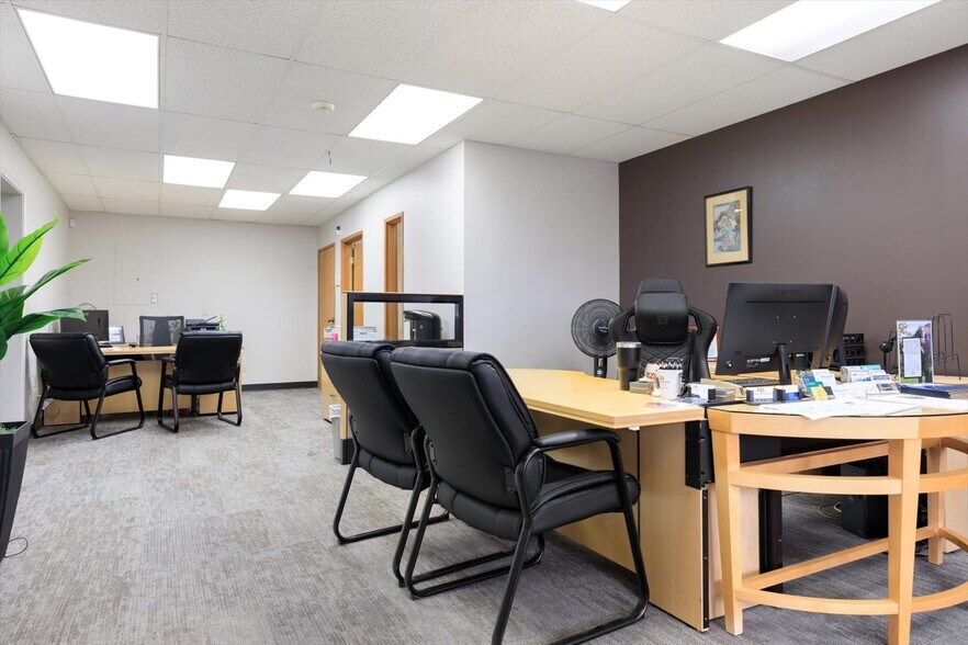 More Photos Of 5589 Harbor Road Rd, Freeland Office Residential For Sale