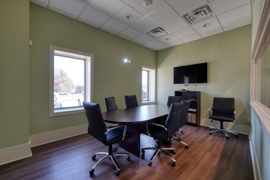 More Photos Of 3663 Southland Dr, Flowery Branch Warehouse For Sale