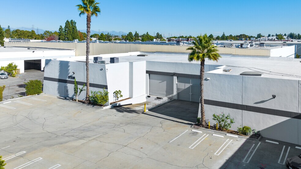 More Photos Of 17230 S Avalon Blvd, Carson Warehouse For Sale