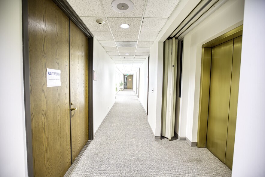 More Photos Of 911 E Colorado Blvd, Pasadena Office For Sale