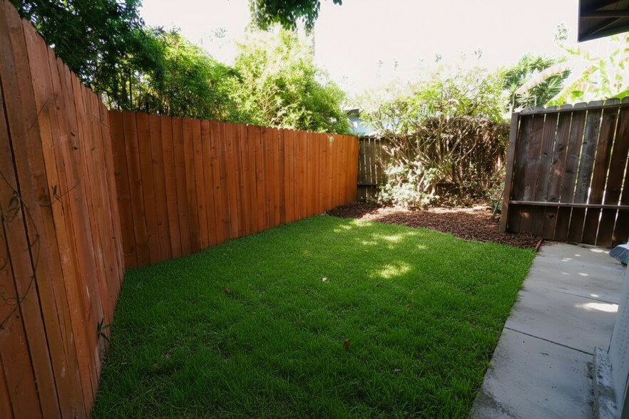 More Photos Of 6043-6053 Selma Ave, Los Angeles Apartments For Sale