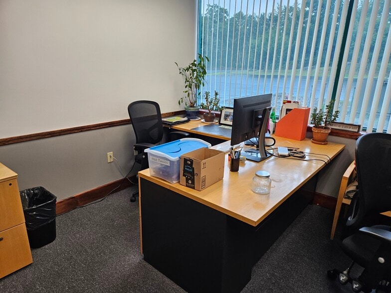 More Photos Of 72 Glenmaura National Blvd, Moosic Office For Lease