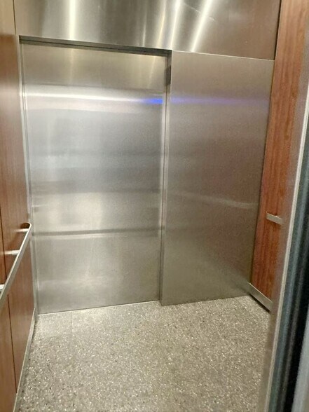 More Photos Of 2534 Steinway St, Long Island City Multifamily For Sale