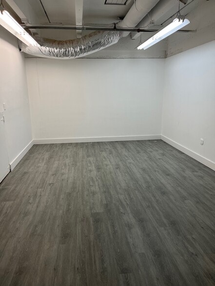 More Photos Of 11965 SW 142nd Ter, Miami Light Distribution For Sale