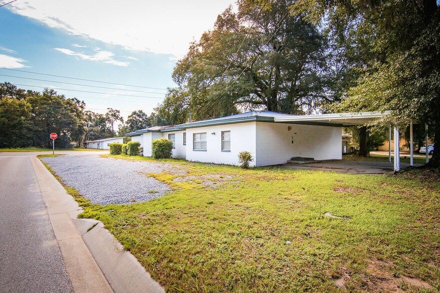 More Photos Of 5603 Stewart St, Milton Medical For Sale