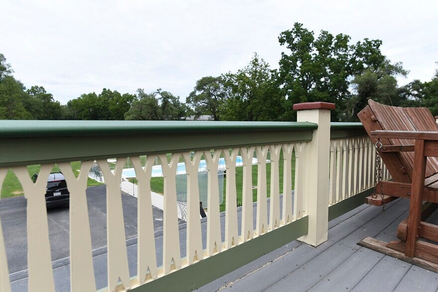 More Photos Of 827 Philadelphia Ave, Chambersburg Specialty For Sale