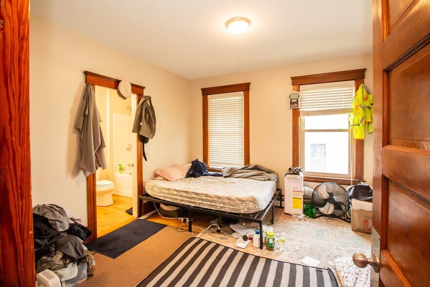 More Photos Of 56 Cohasset St, Worcester Multifamily For Sale