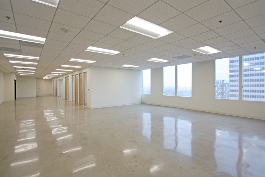 More Photos Of 6380 Wilshire Blvd, Los Angeles Office For Lease