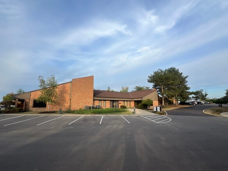 More Photos Of 230-236 Thomas More Pky, Crestview Hills Medical For Lease
