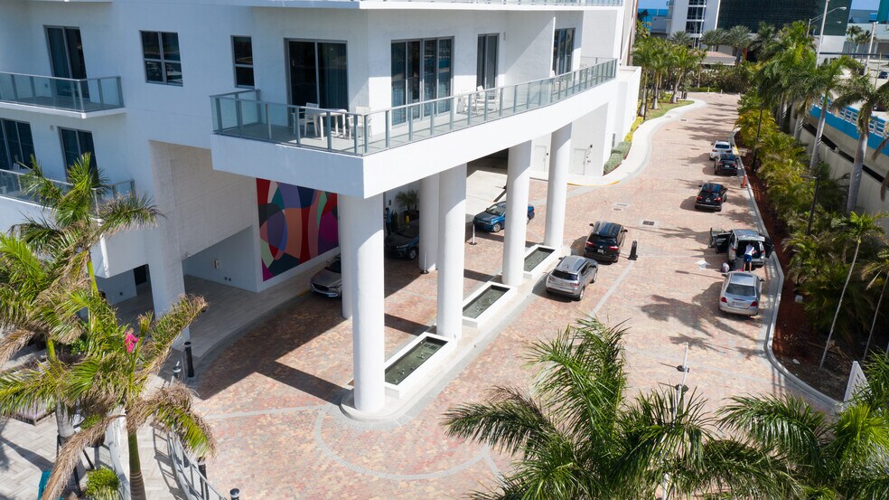 More Photos Of 4010 S Ocean Dr, Hollywood Hotel For Lease