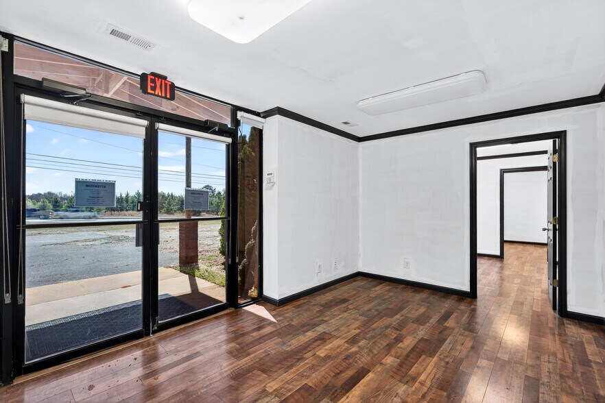 More Photos Of 1095 Southport Rd, Spartanburg Manufacturing For Sale