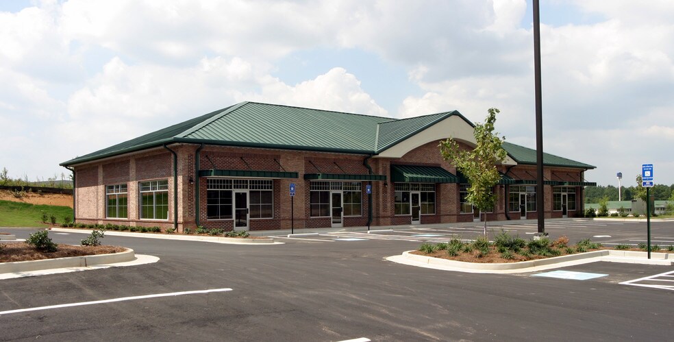 More Photos Of 45 Old Peachtree Rd NW, Suwanee Unknown For Lease