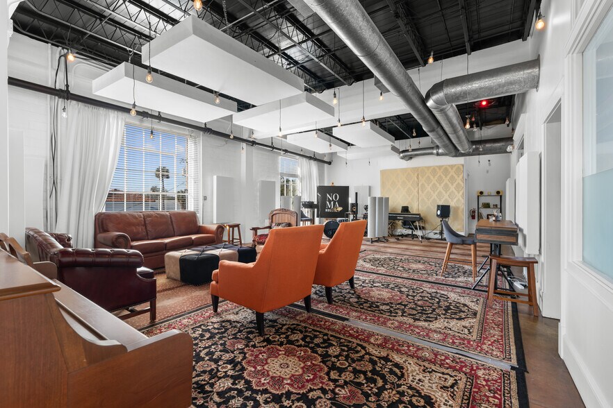 More Photos Of 939 N Magnolia Ave, Ocala Freestanding For Sale