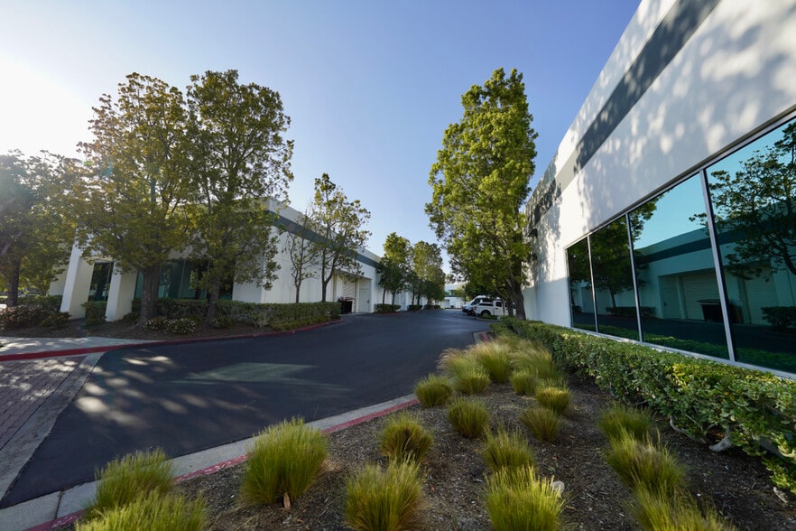 More Photos Of 92 Argonaut, Aliso Viejo Unknown For Lease