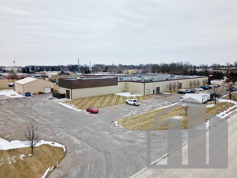 More Photos Of 23800 Research Dr, Farmington Hills Manufacturing For Lease