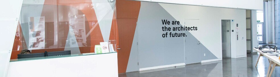 More Photos Of 2201 Corporate Center Dr, Newbury Park Research And Development For Lease