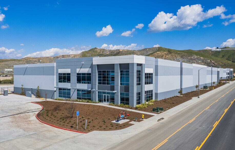 More Photos Of 1501 Sherborn St, Corona Unknown For Lease