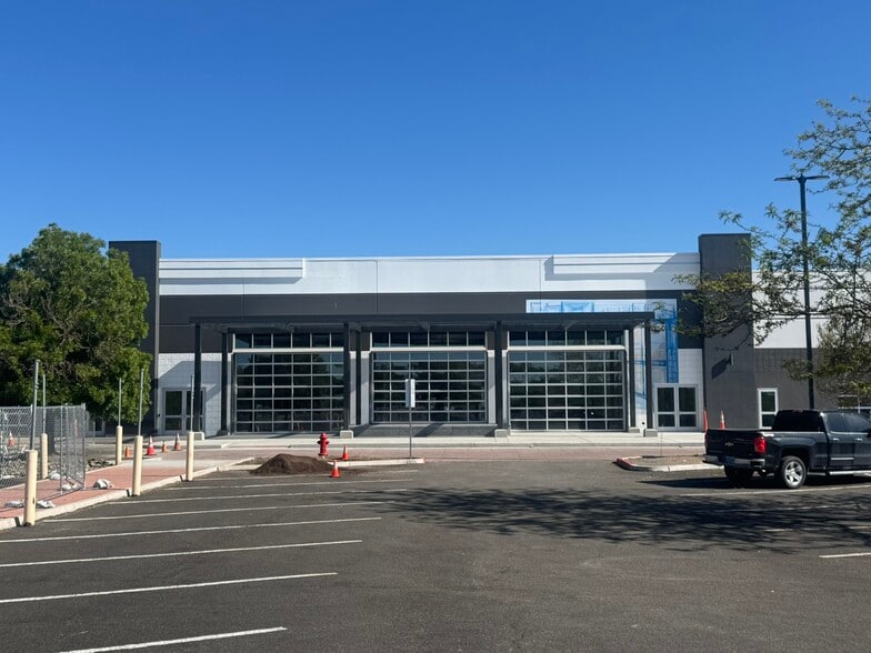 Primary Photo Of 2450 Oddie Blvd, Sparks Storefront Retail Office For Lease