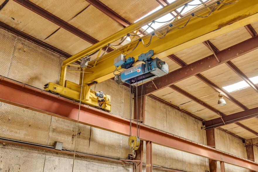 More Photos Of 2101 S East Ave, Cushing Warehouse For Lease