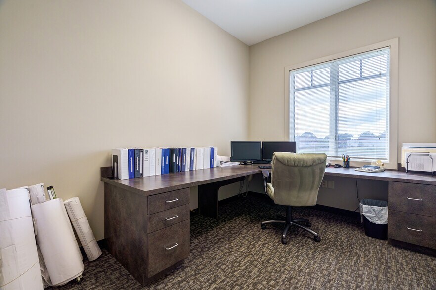 More Photos Of 112 Harmony Crossing, Eatonton Medical For Lease