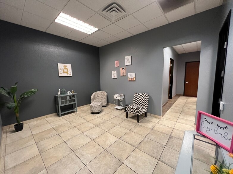 More Photos Of 375 N Stephanie St, Henderson Office For Lease