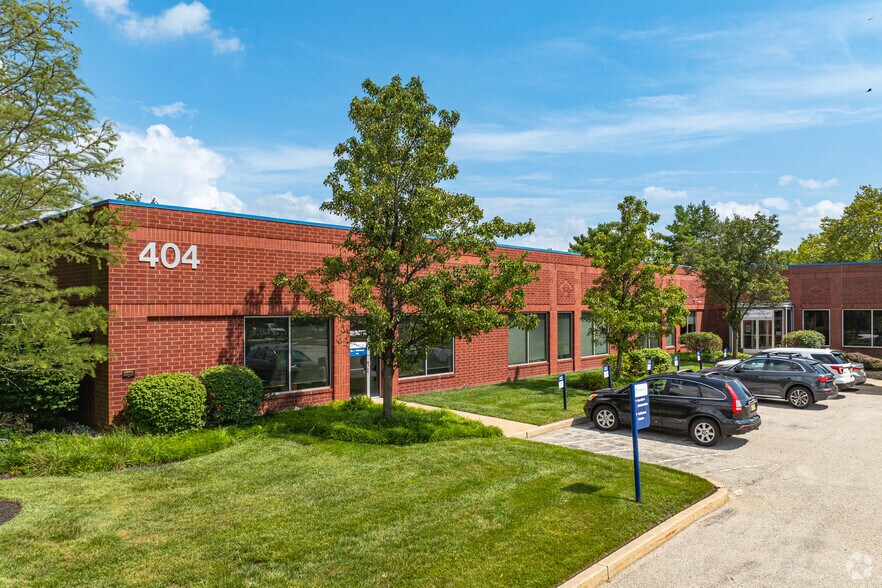 More Photos Of 402-404 Lippincott Dr, Marlton Medical For Sale