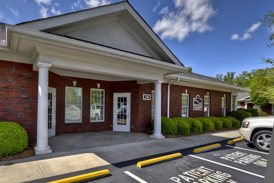 More Photos Of 1500 Oglethorpe Ave, Athens Medical For Lease