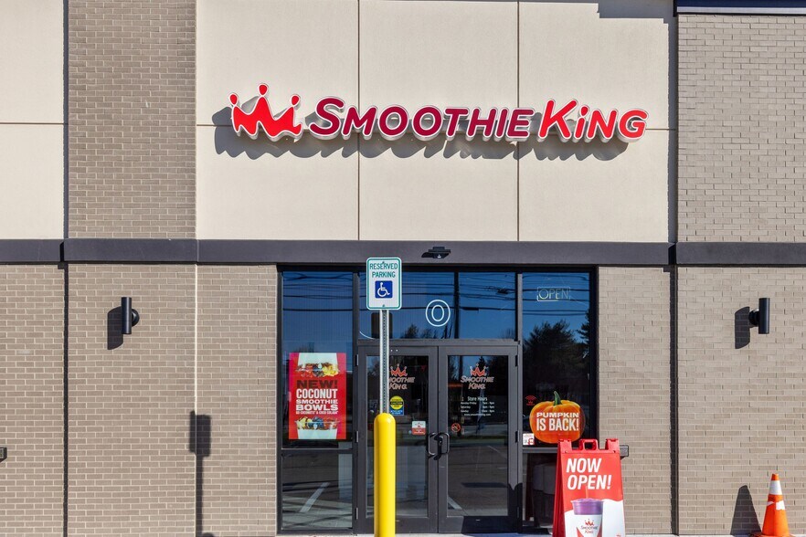 More Photos Of 493 Amherst St, Nashua Freestanding For Lease