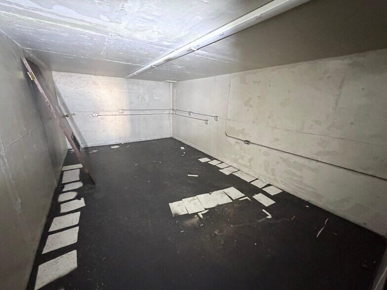 More Photos Of 3393-3437 Summer Ave, Memphis Storefront For Lease