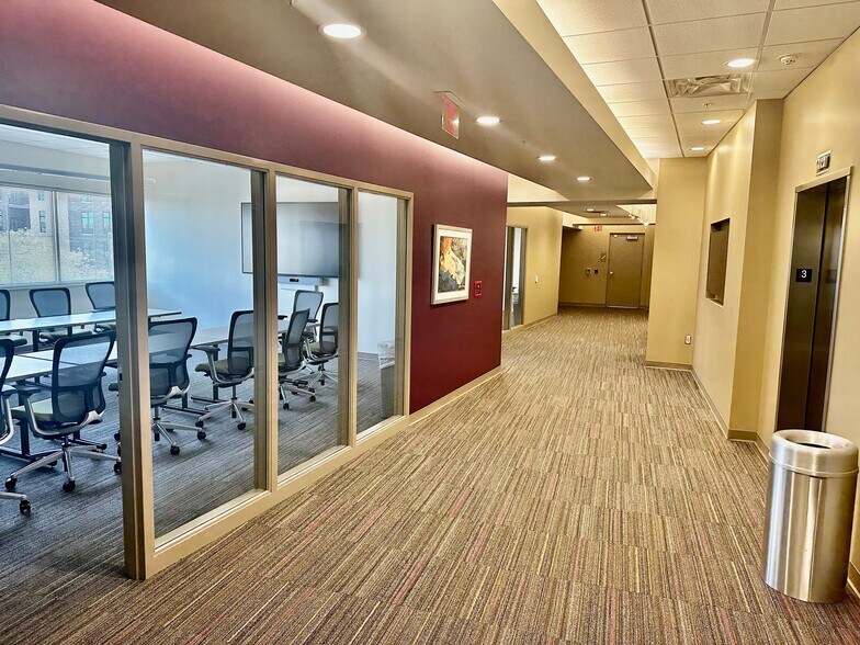 More Photos Of 220 E Monument Ave, Dayton Office For Lease