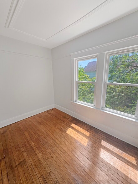 More Photos Of 1156 Carl Ave, Cleveland Apartments For Sale