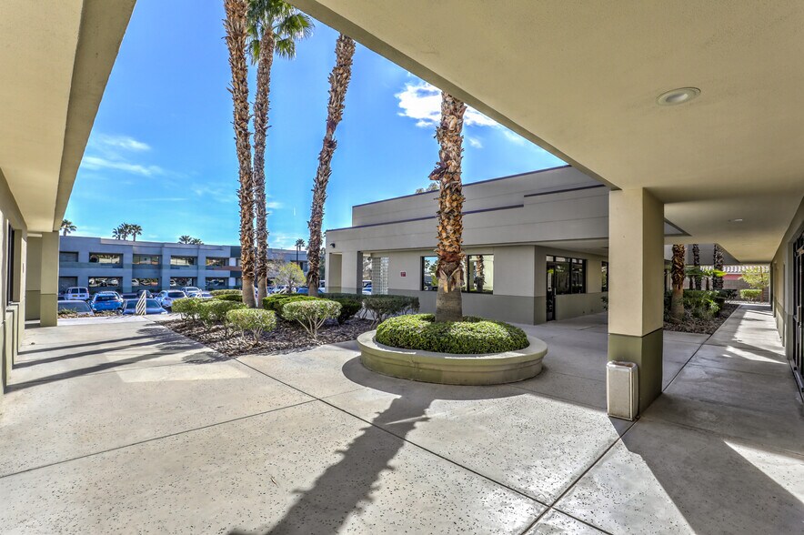More Photos Of 2685 S Rainbow Blvd, Las Vegas Unknown For Lease