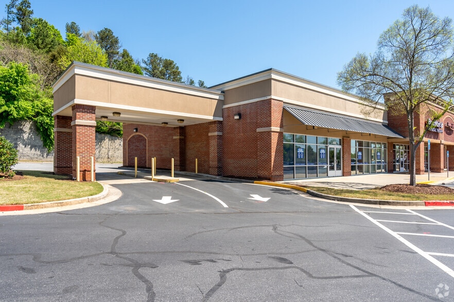 More Photos Of 1025 Veterans Memorial Hwy SE, Mableton Unknown For Lease