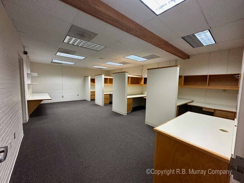 More Photos Of 1730 E Portland St, Springfield Medical For Sale