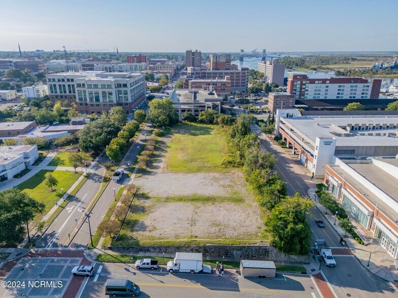 More Photos Of 615 N Front St, Wilmington Storefront Retail Office For Sale