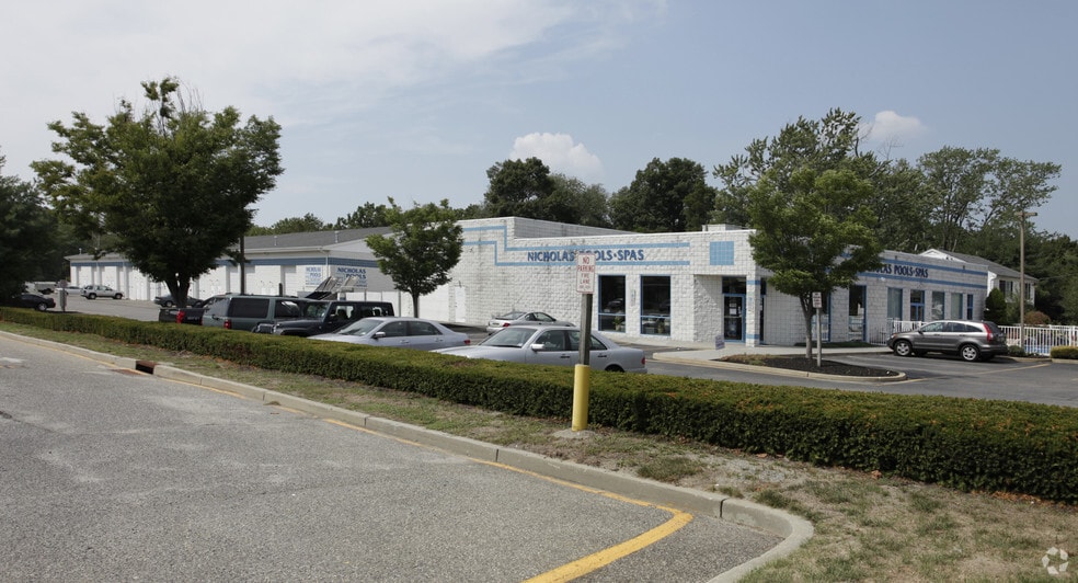 Primary Photo Of 1820 Route 9, Toms River Warehouse For Lease
