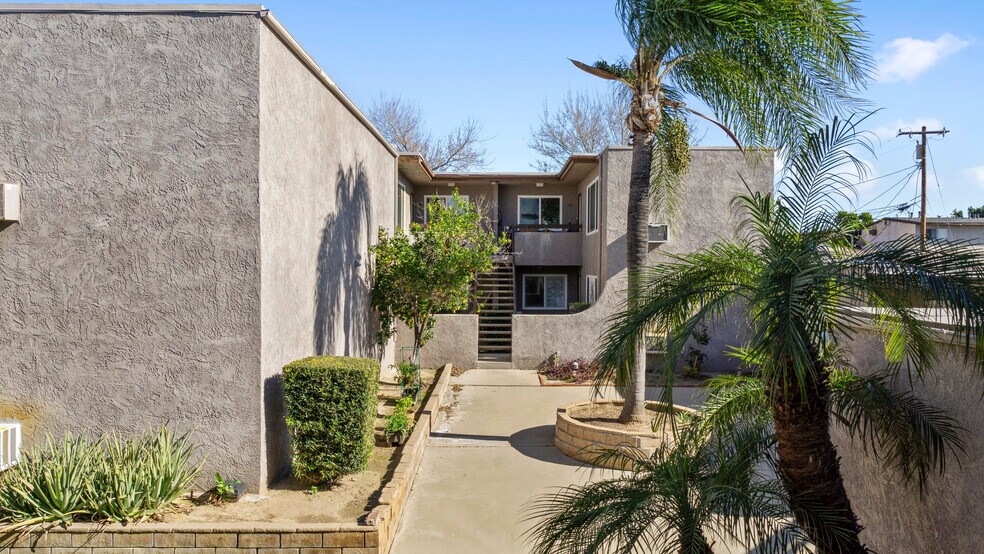 More Photos Of 141 E 42nd St, San Bernardino Apartments For Sale